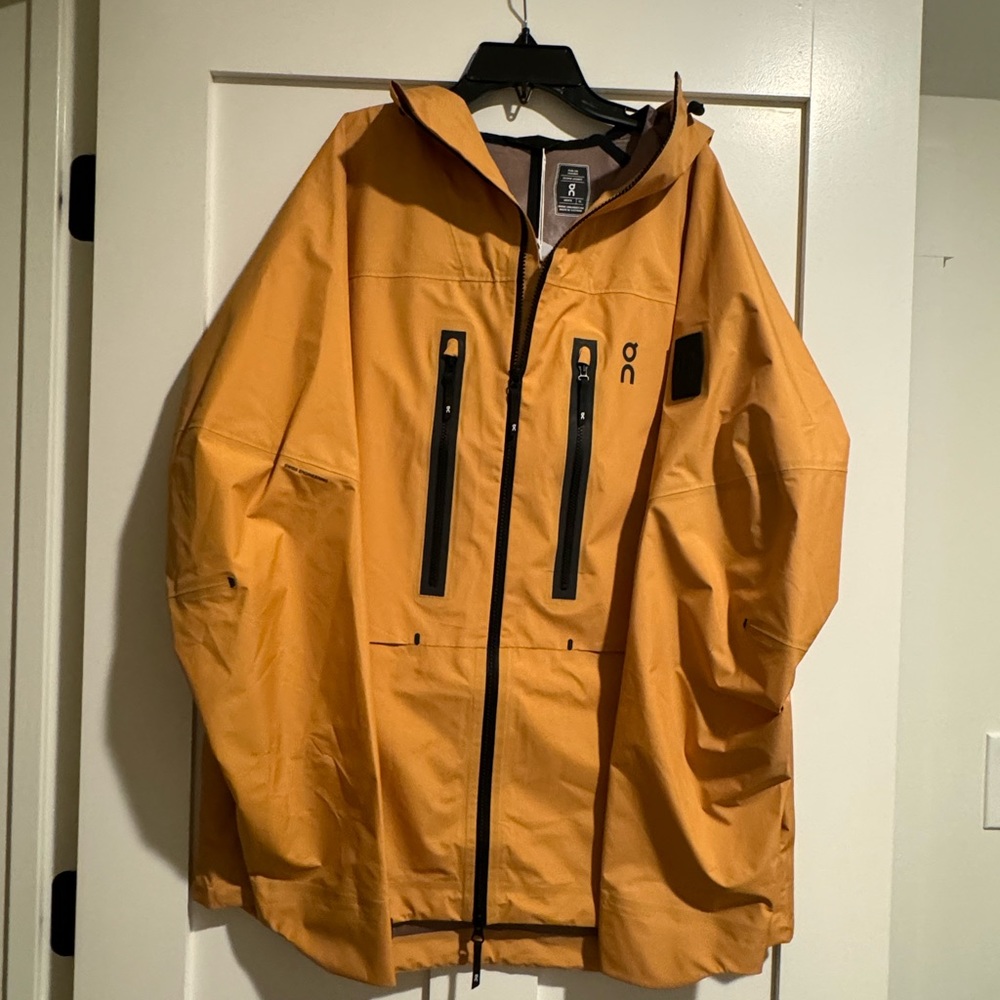 NWT Men’s‎ On Cloud Storm Jacket Retail $430